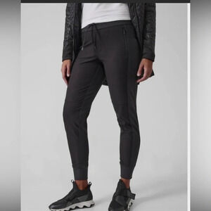 Athleta Headlands Hybrid Trek Jogger